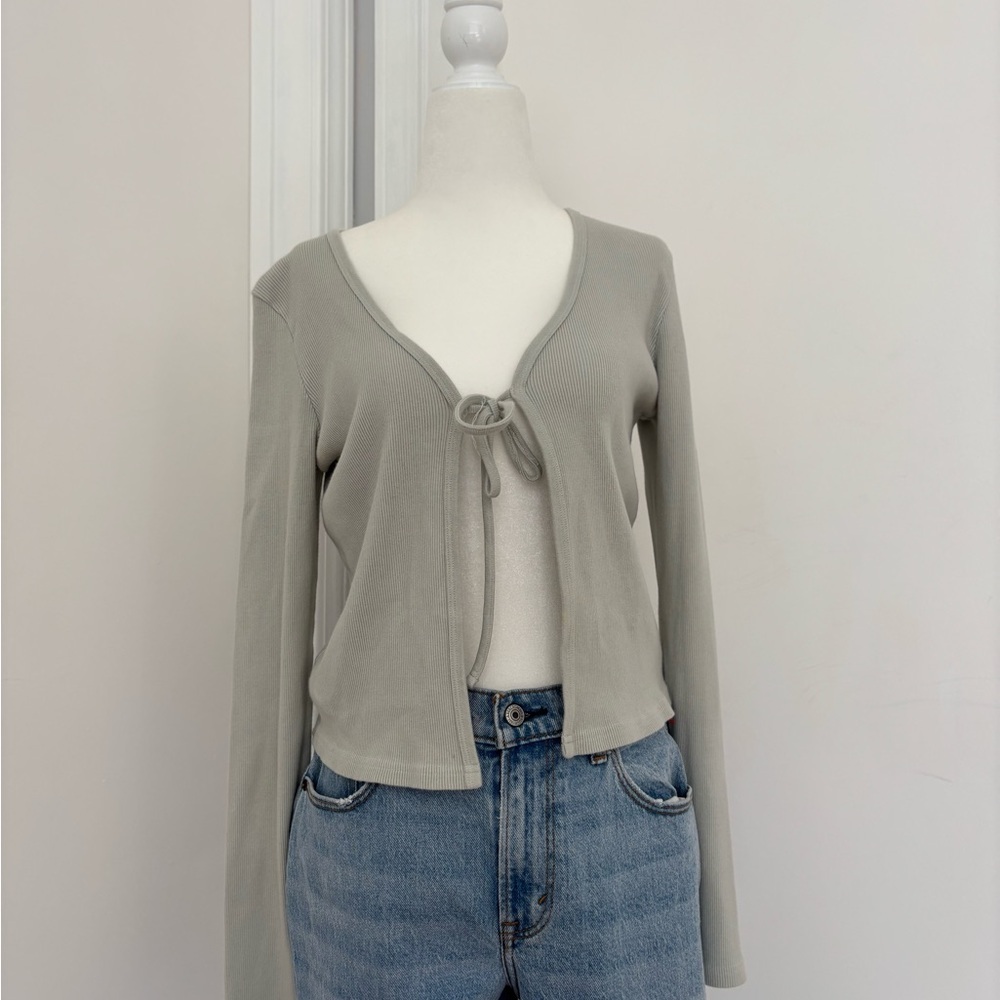 JOHN GALT Gray Tie-Front Cardigan